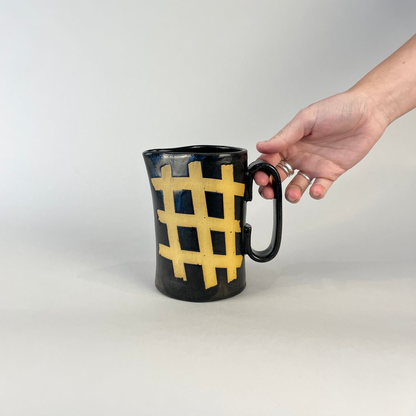 Pitcher Small, Black Weave