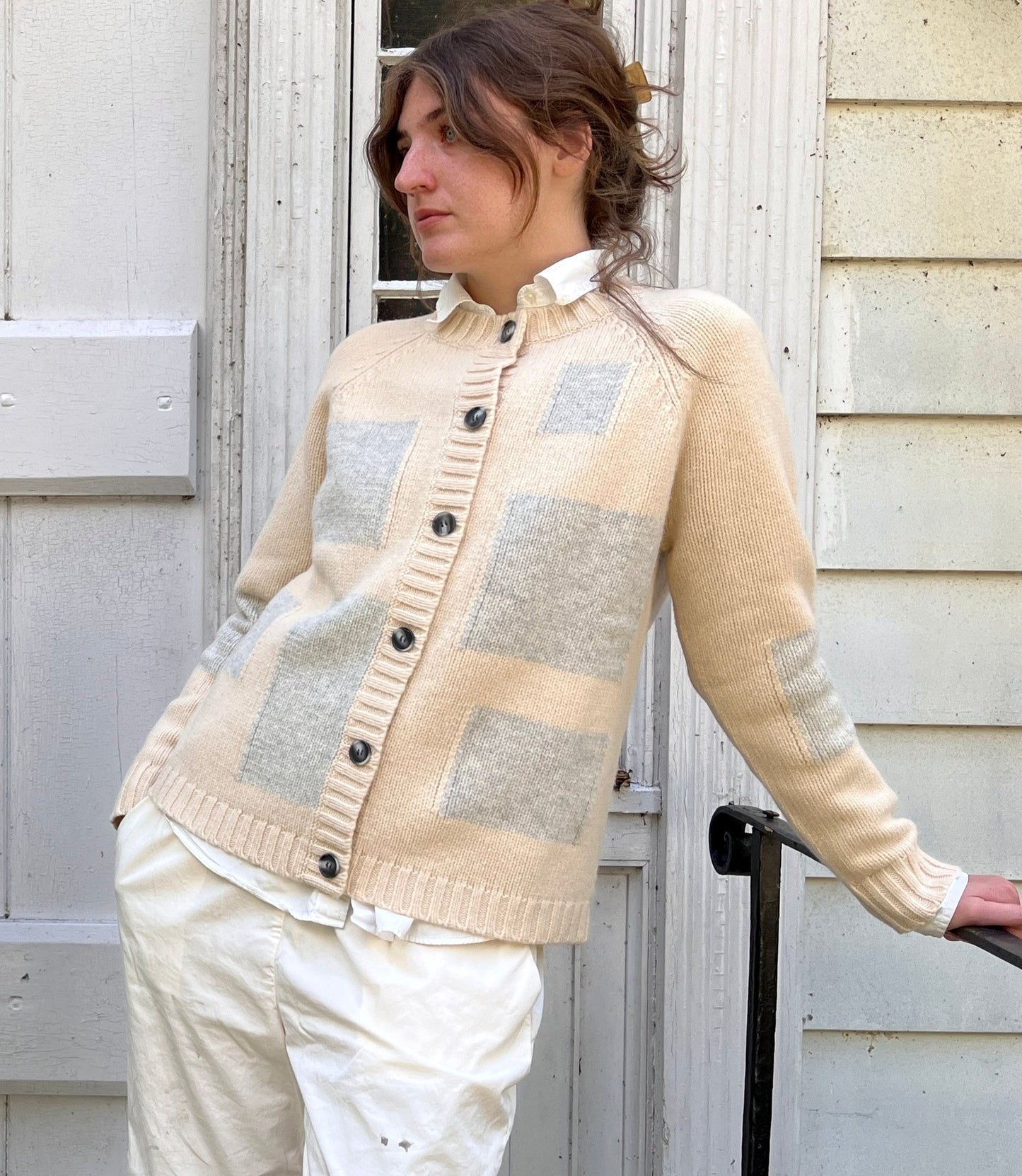 Cardigan, Composition, White/Silver