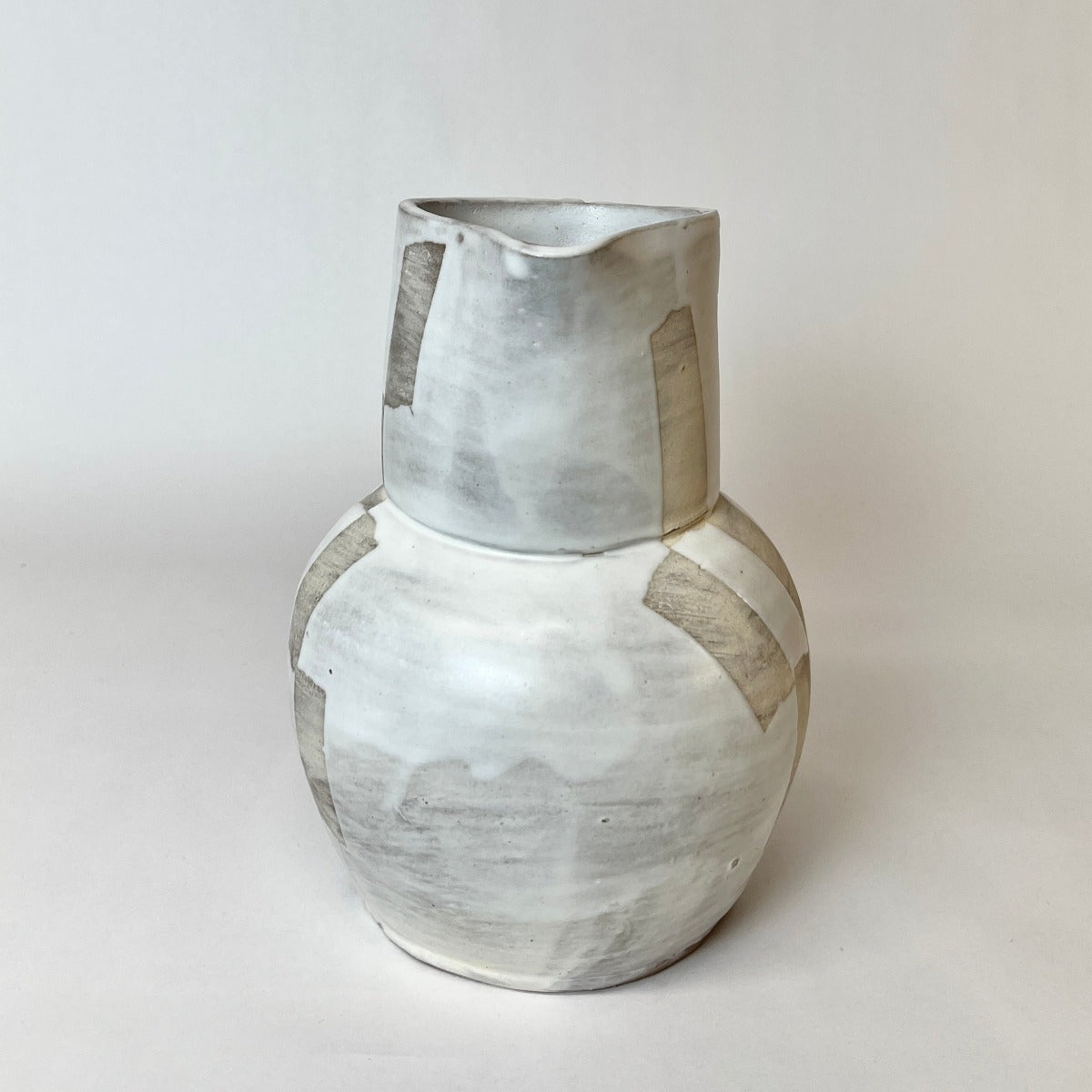 Graph Pitcher, Large White