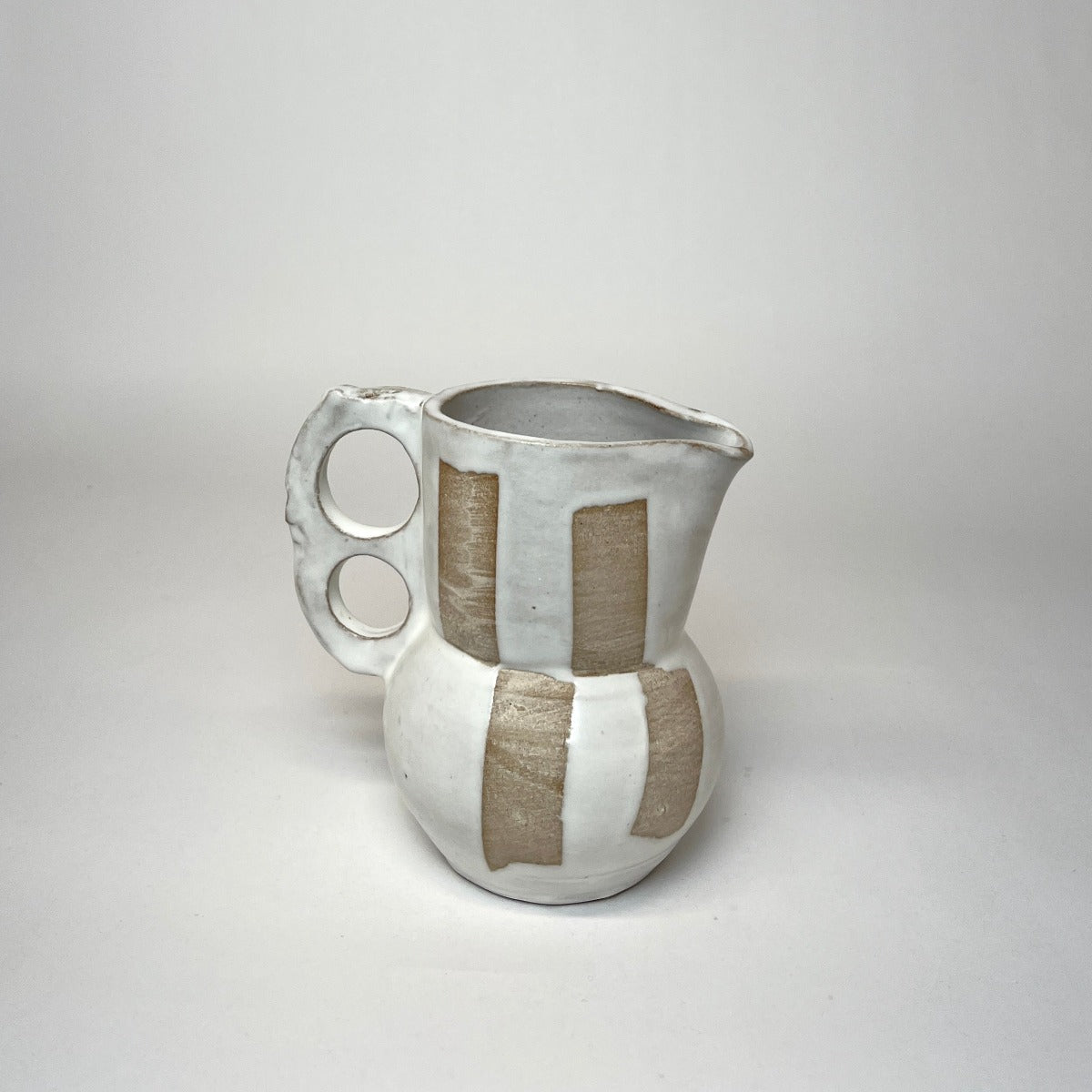 Graph Pitcher, Small White