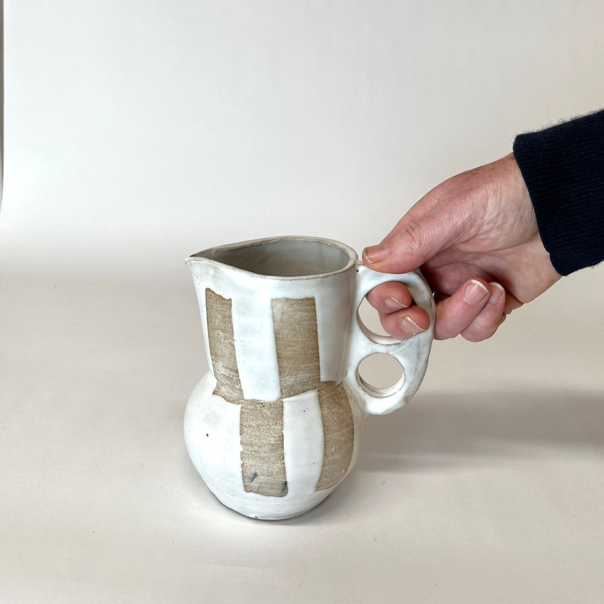 Graph Pitcher, Small White