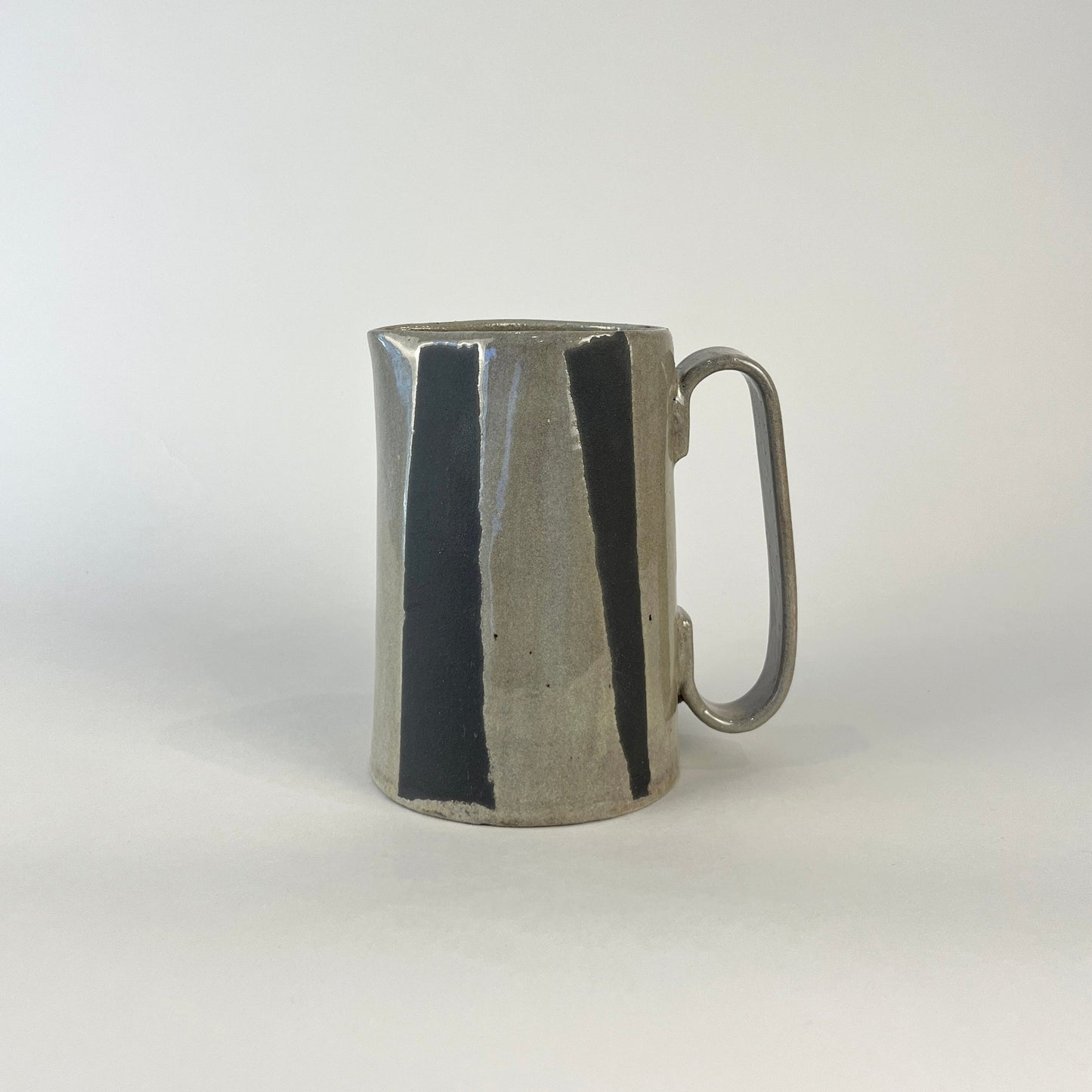 Pitcher Small, Grey Tape